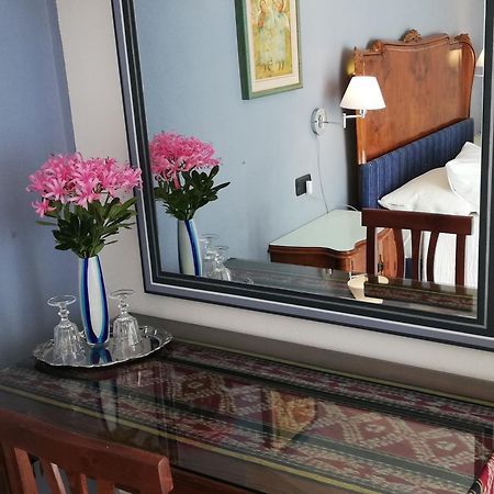 La Collina Since 2008 No Smoking B&B バレーゼ エクステリア 写真
